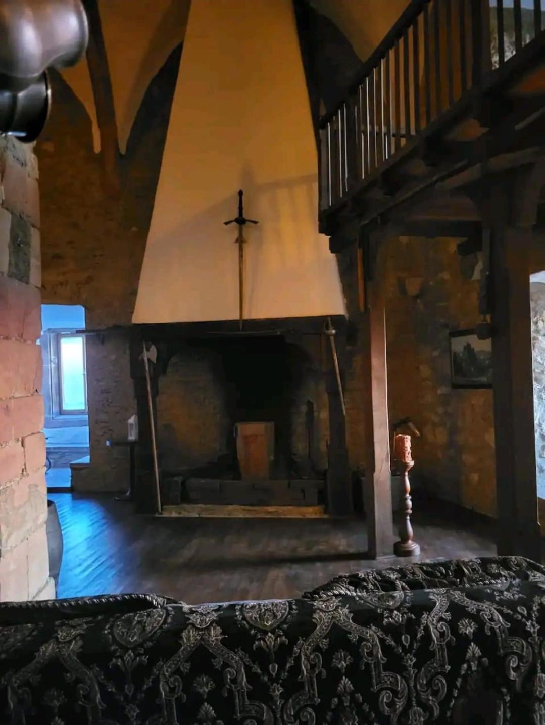 Burg Hermannstein - Rittersaal Wetzlar Zewnętrze zdjęcie